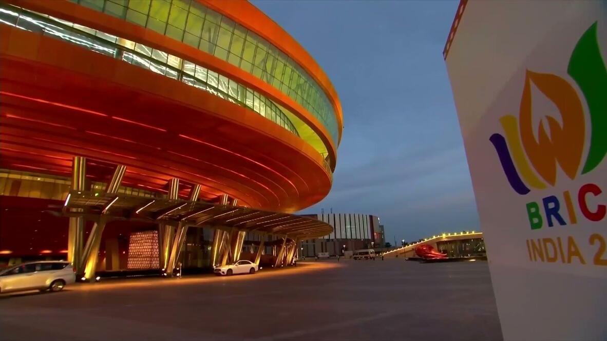 BRICS in style - Leaders and guests make red carpet entrance for summit gala