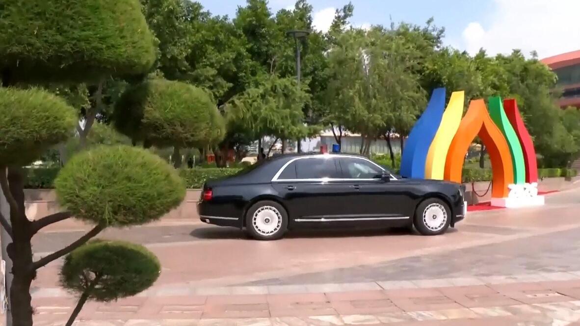 Кортеж Путина прибыл на площадку проведения заседания "БРИКС плюс" в Нью-Дели