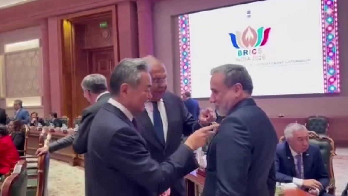 Дружеская встреча. Главы МИД России, Ирана и Китая непринужденно пообщались на полях саммита БРИКС